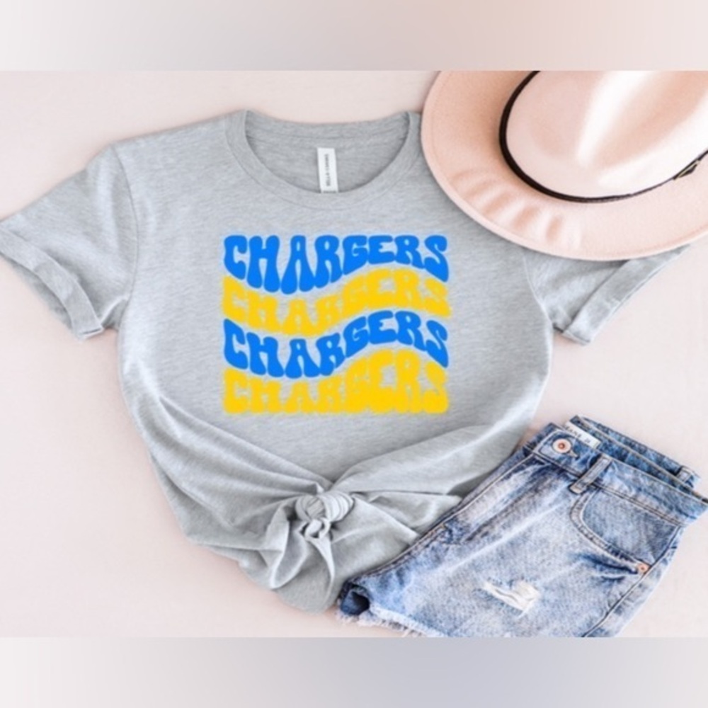 Chargers Wavy Tee